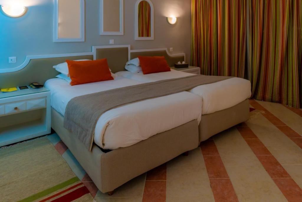 هتل گلدن تولیپ تاج سلطان ریزورت